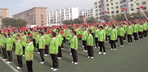 “健康中国，责任有我”——绿之韵健康社区行暨包头市喜迎十八大千人健排舞大赛圆满结束