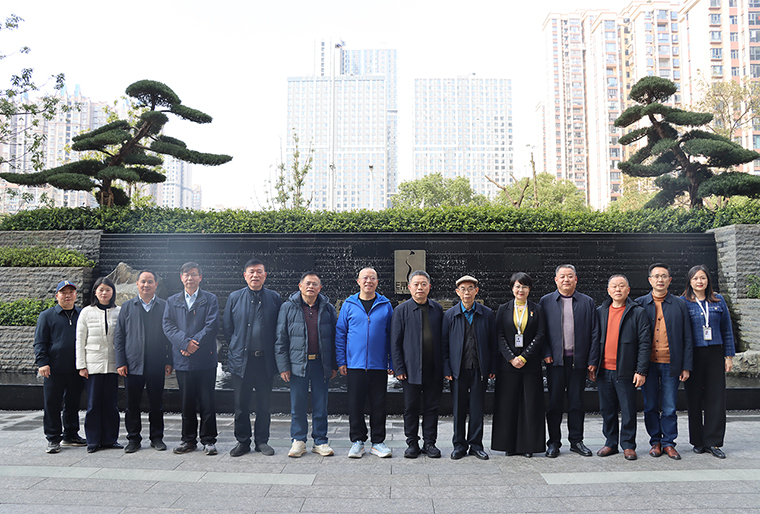 中共安化县委常委、宣传部部长廖小甫一行莅临绿之韵中心调研